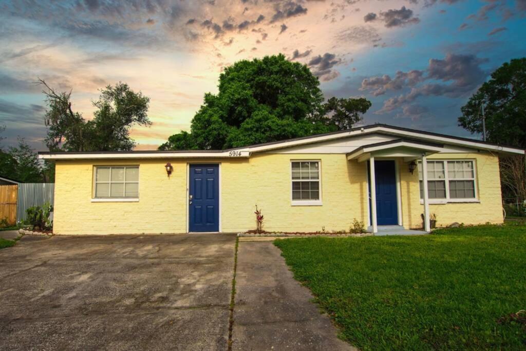 Spacious Family-Sized Home In Central Location Jacksonville Exterior foto